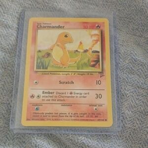 Pokémon Charmander Base Set 2 1999 Trading Card